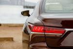 Lexus LS500h AWD 2017 года (NA)